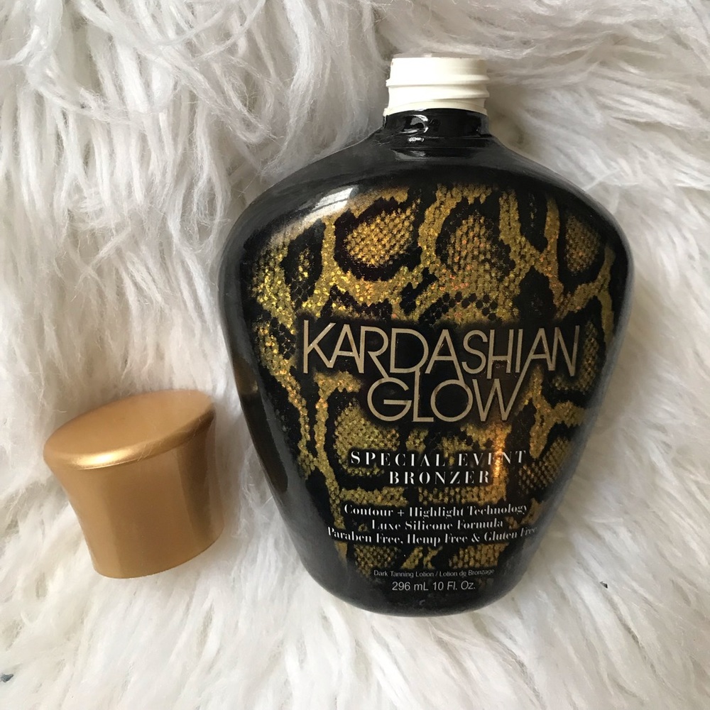 Kardashian Glow Special Event Bronzer Tan Lotion